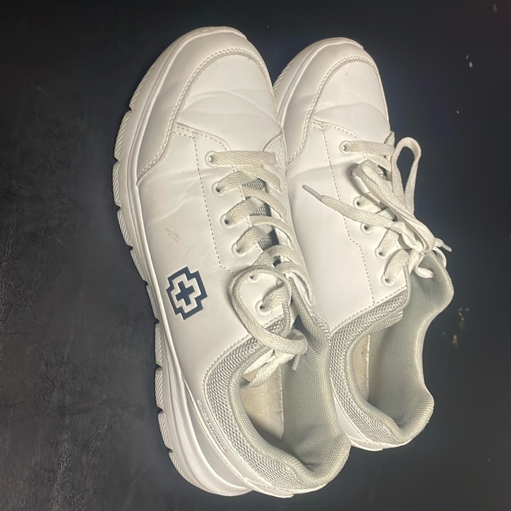 White Swiss brand size 9